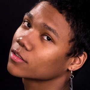 Meet your Posher, Aleckxander